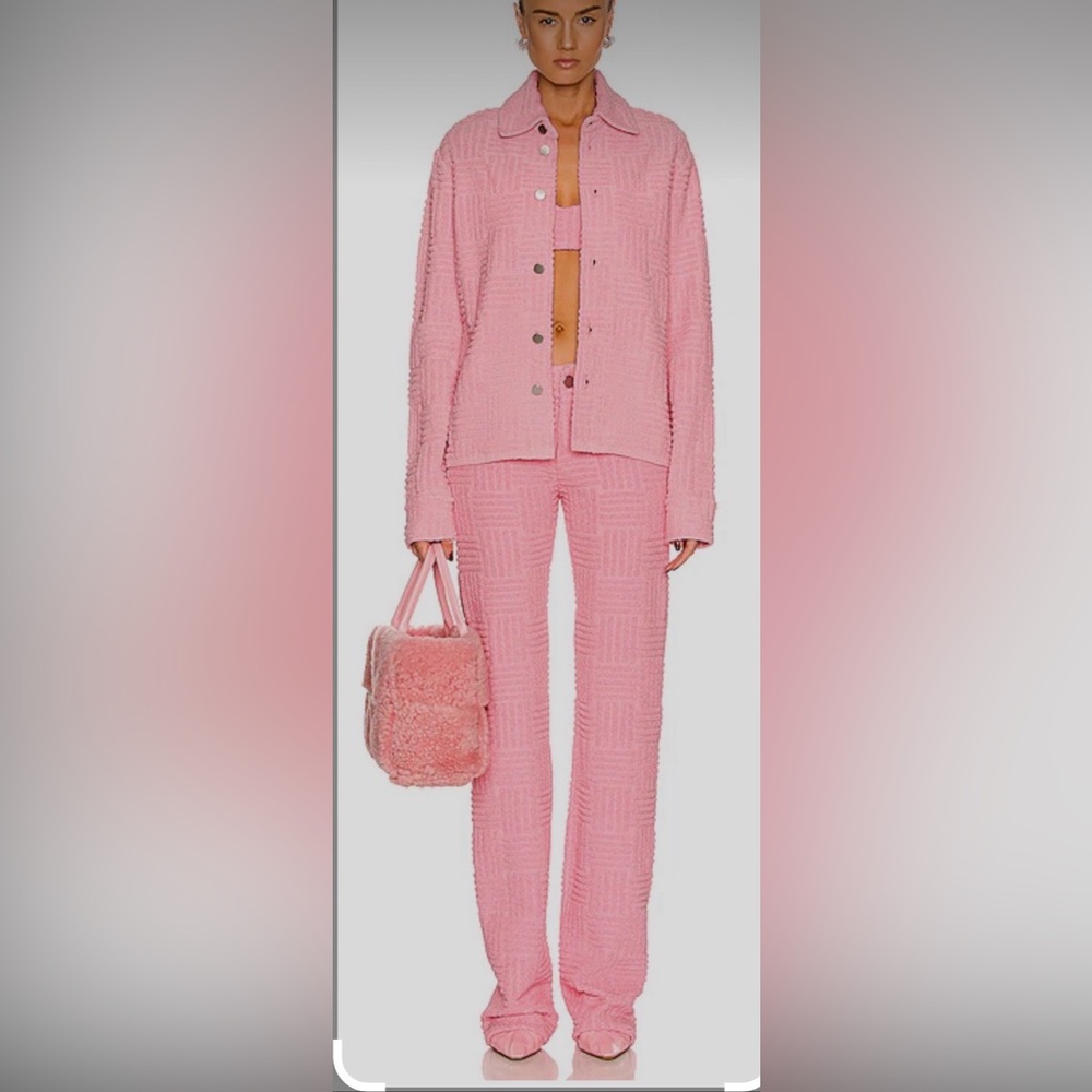 NWOT BOTTEGA VENETA SZ 40
Jacquard Towelling 3 piece set/ bubble gum pink